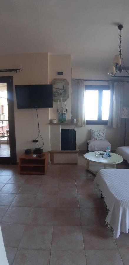 Hill Blue Apartment Nikiti  Ngoại thất bức ảnh